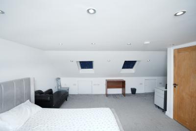 3 Bedroom First Floor Flat  in North Hill Drive, Harold Hill, Romford RM3 9AQ - Image 9