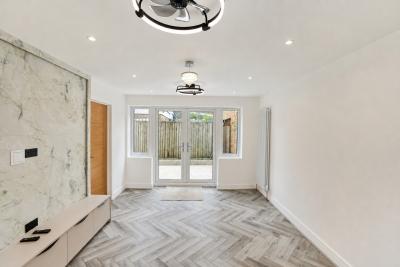 Elim Way, Plaistow E13 0EH - Image 2