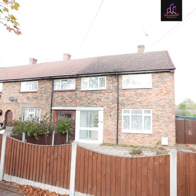 3 Bedroom End of Terrace house in North Hill Drive, Harold Hill, Romford RM3 - Image 1