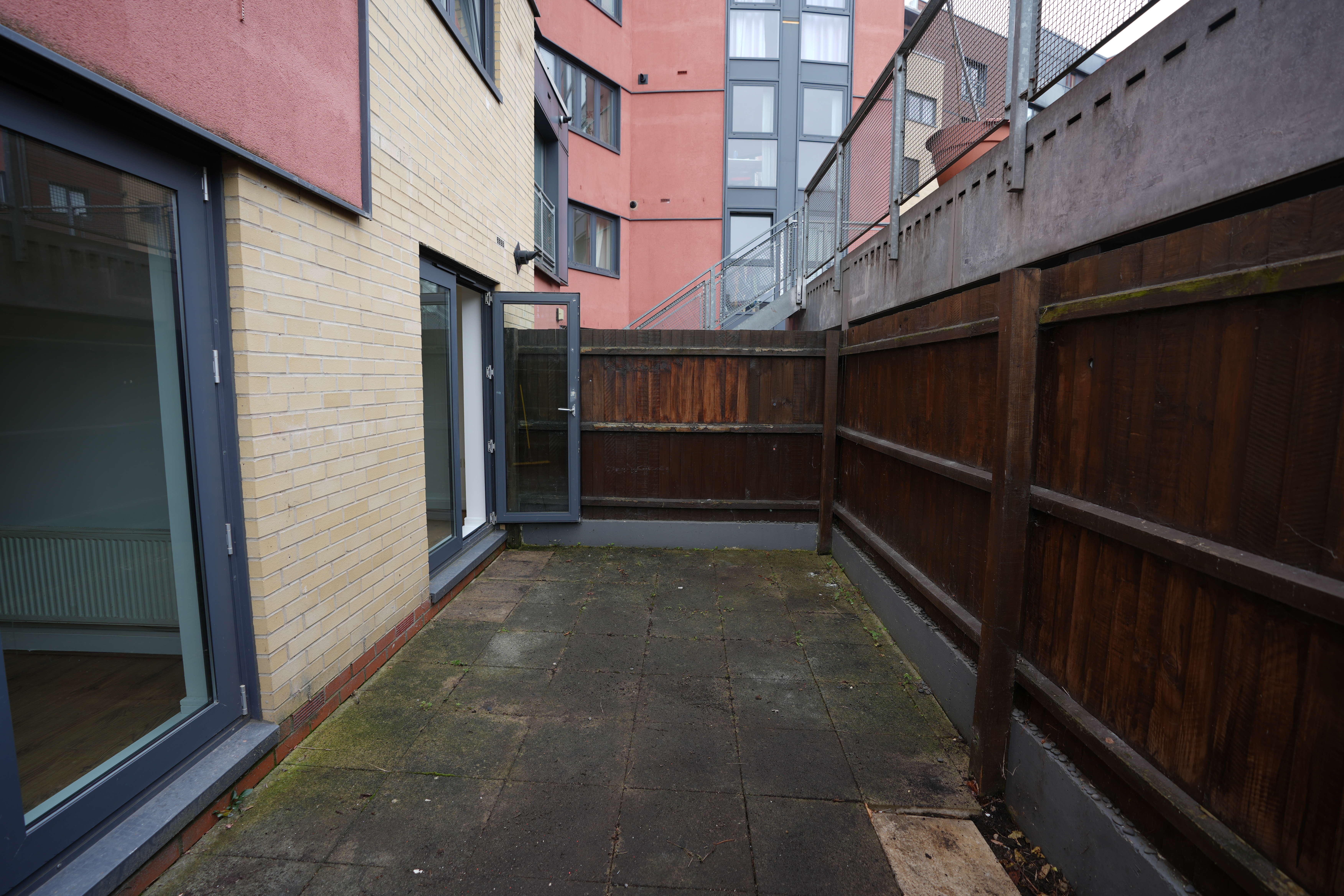 One Bedroom Flat to rent - Image 9