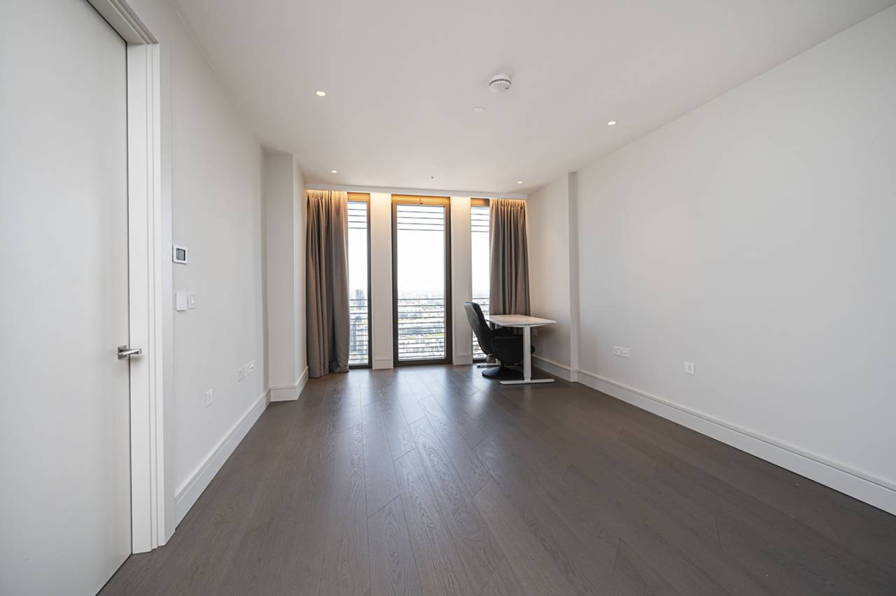 Houndsditch, Bishopsgate, EC3A - Image 2