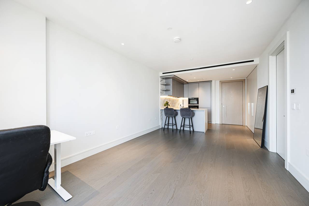 Houndsditch, Bishopsgate, EC3A - Image 6