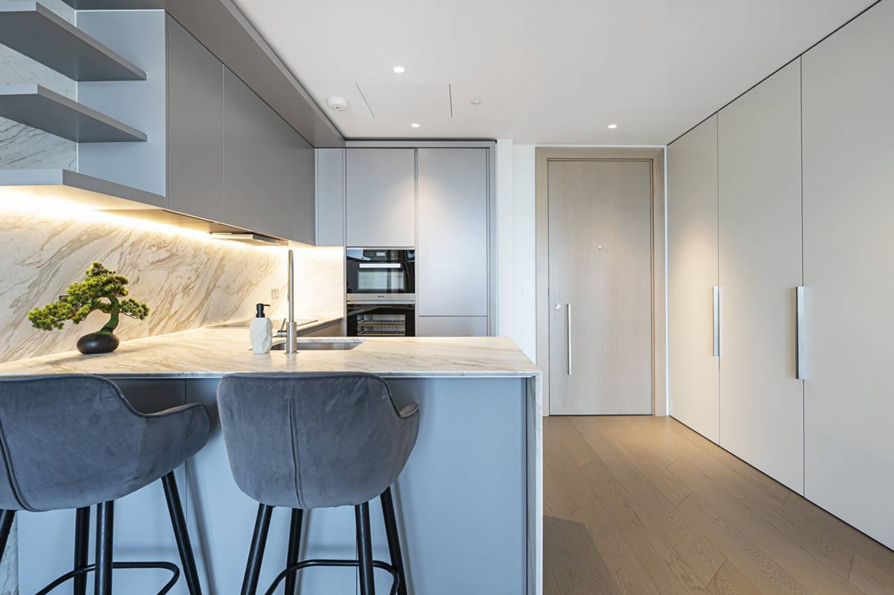 Houndsditch, Bishopsgate, EC3A - Image 9