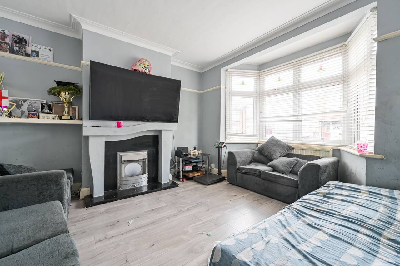 Chesterfield Road, Leyton, E10 - Image 1