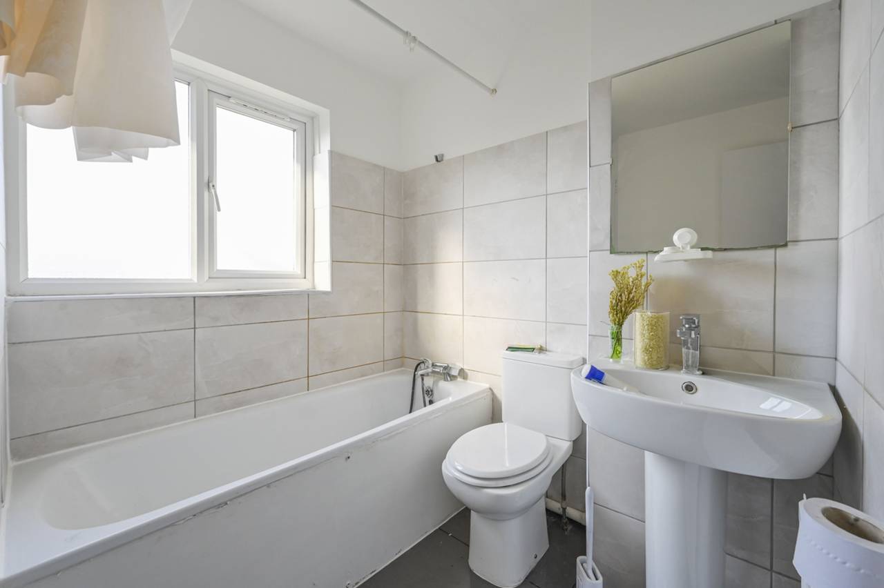 Jade Close, E16, Beckton, E16 - Image 5