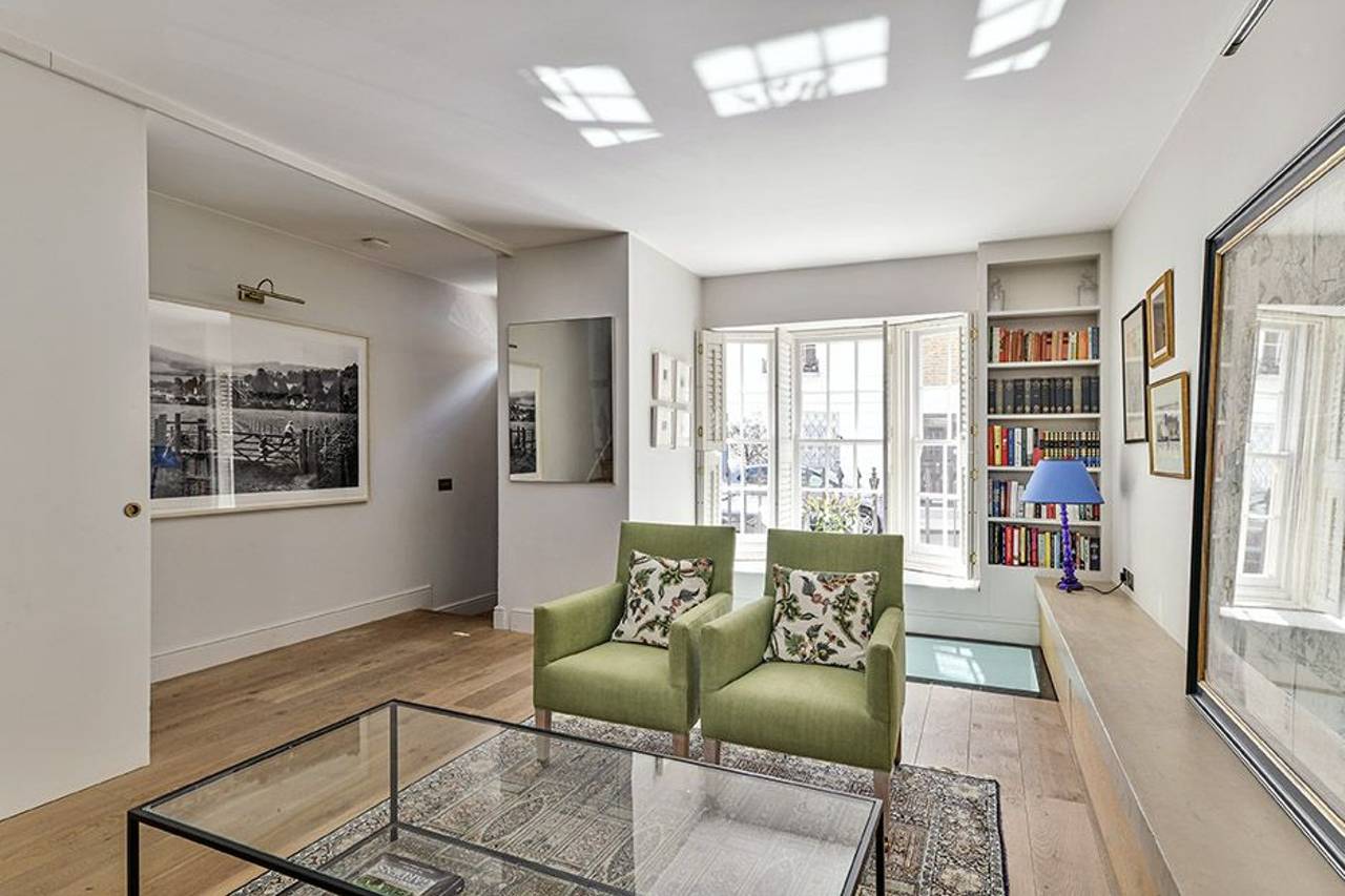 Campden Street, Kensington, W8 - Image 1