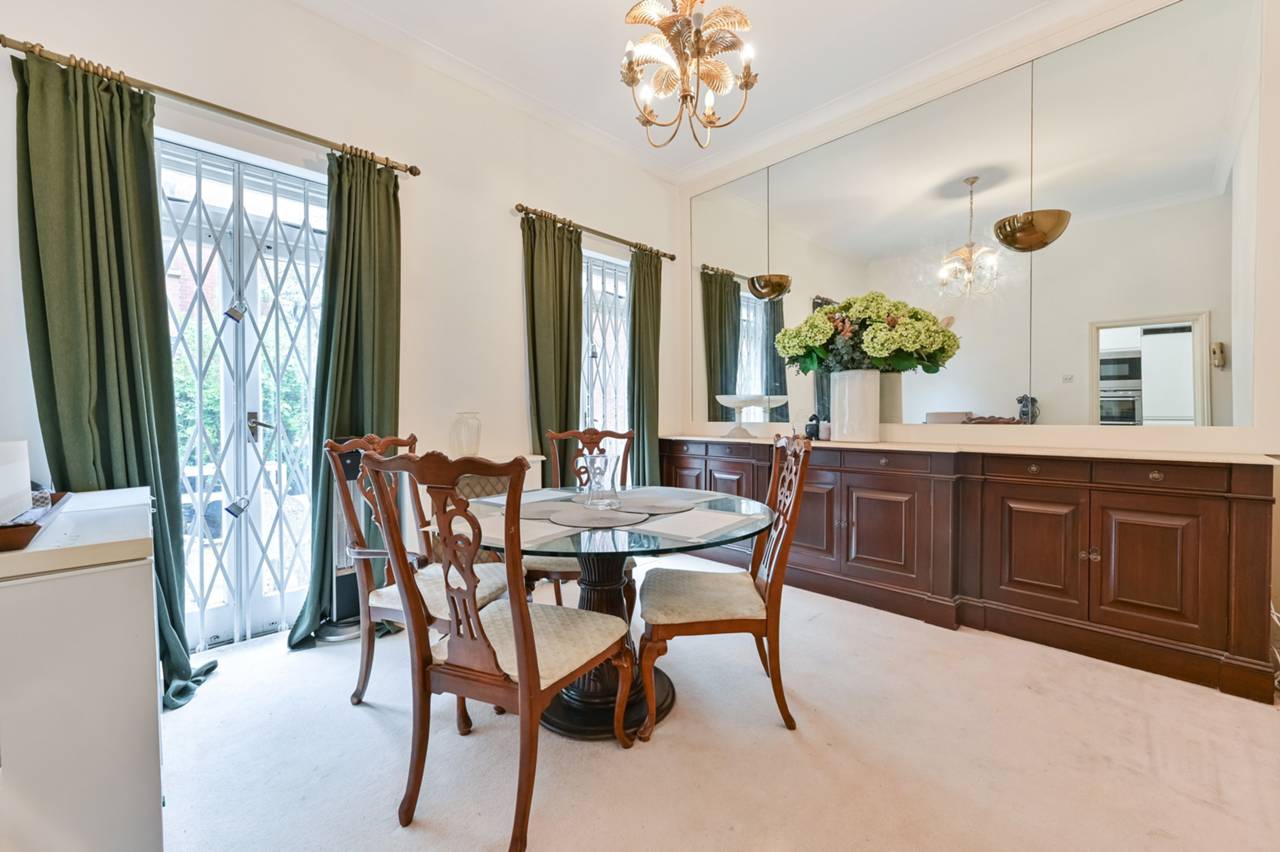 Abbotsbury Road, Holland Park, W14 - Image 5