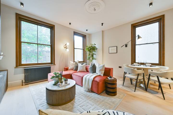 Southampton Row, Bloomsbury, WC1B - Image 11